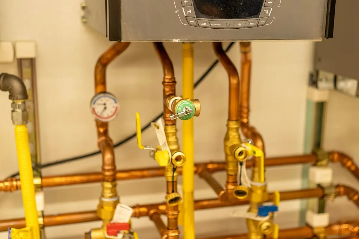 Licensed technician providing Slab Leak Repair for a homeowner in Magee